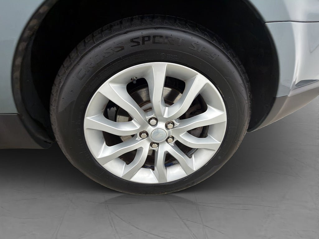 Vehicle Image 36