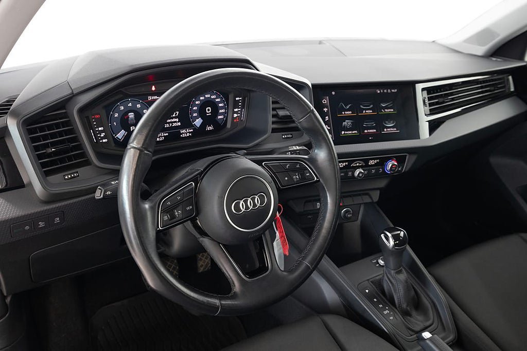 Vehicle Image 18