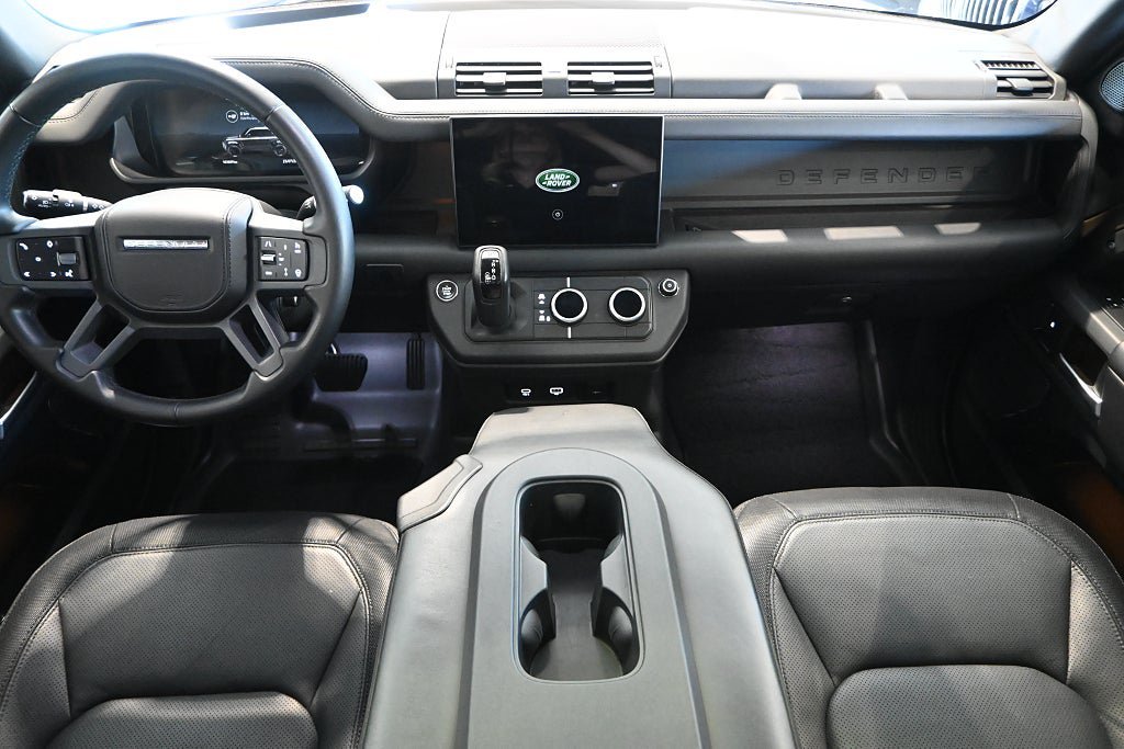 Vehicle Image 10