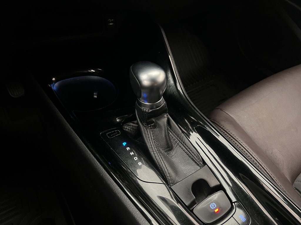 Vehicle Image 22