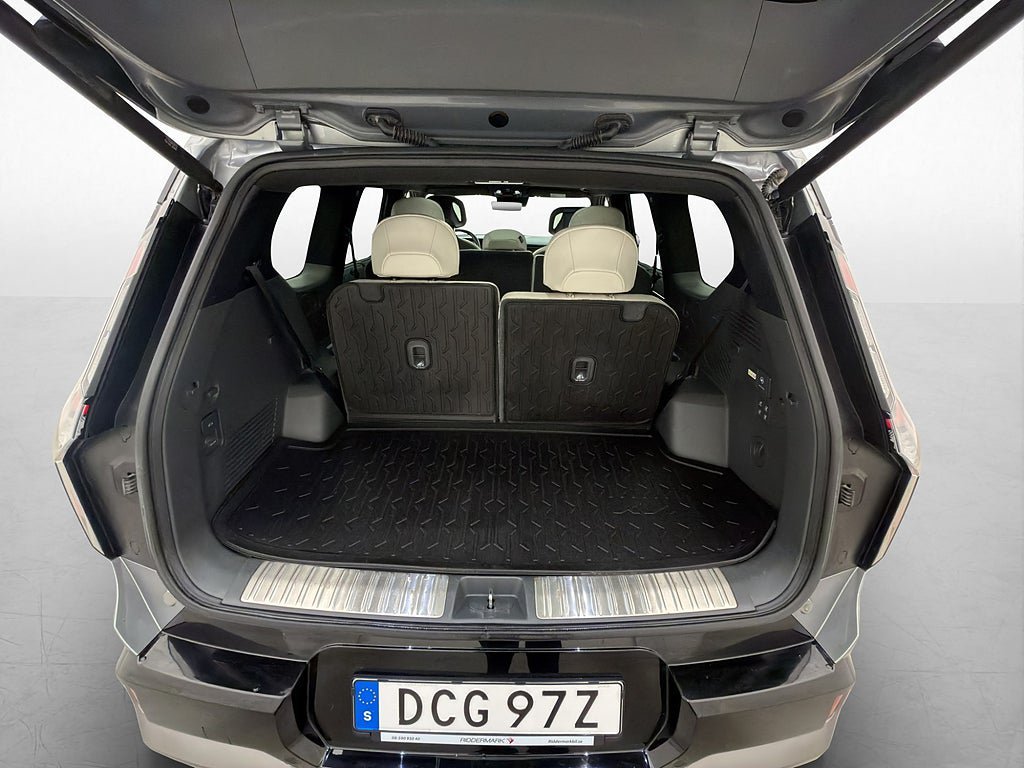 Vehicle Image 37