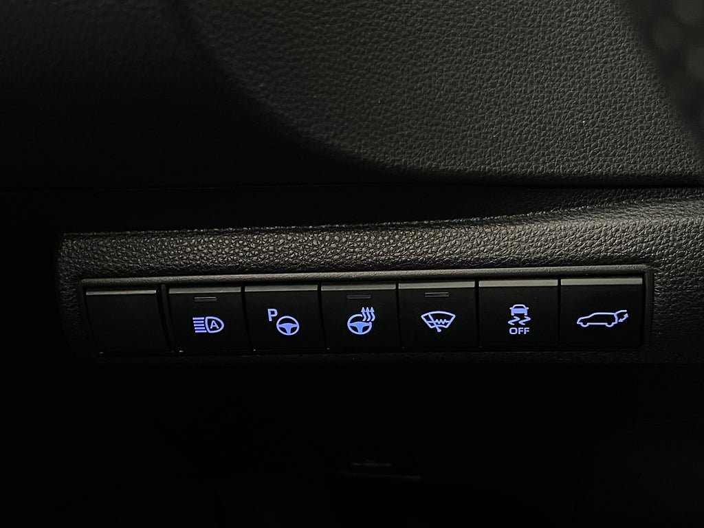Vehicle Image 28