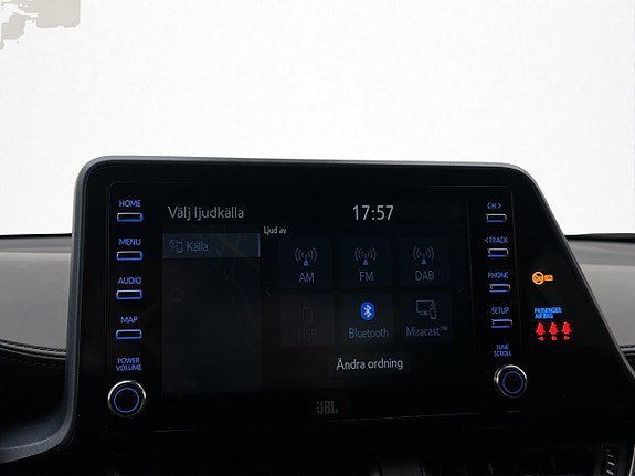 Vehicle Image 22
