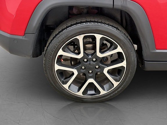 Vehicle Image 33