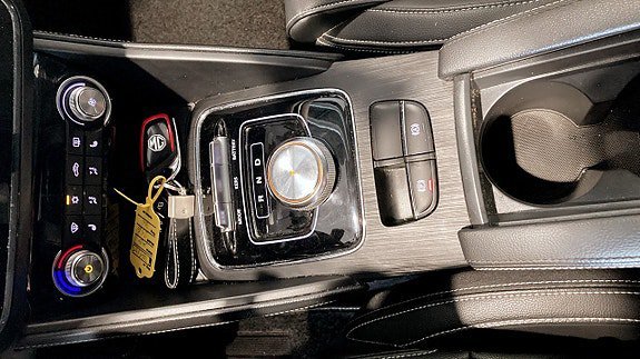 Vehicle Image 13