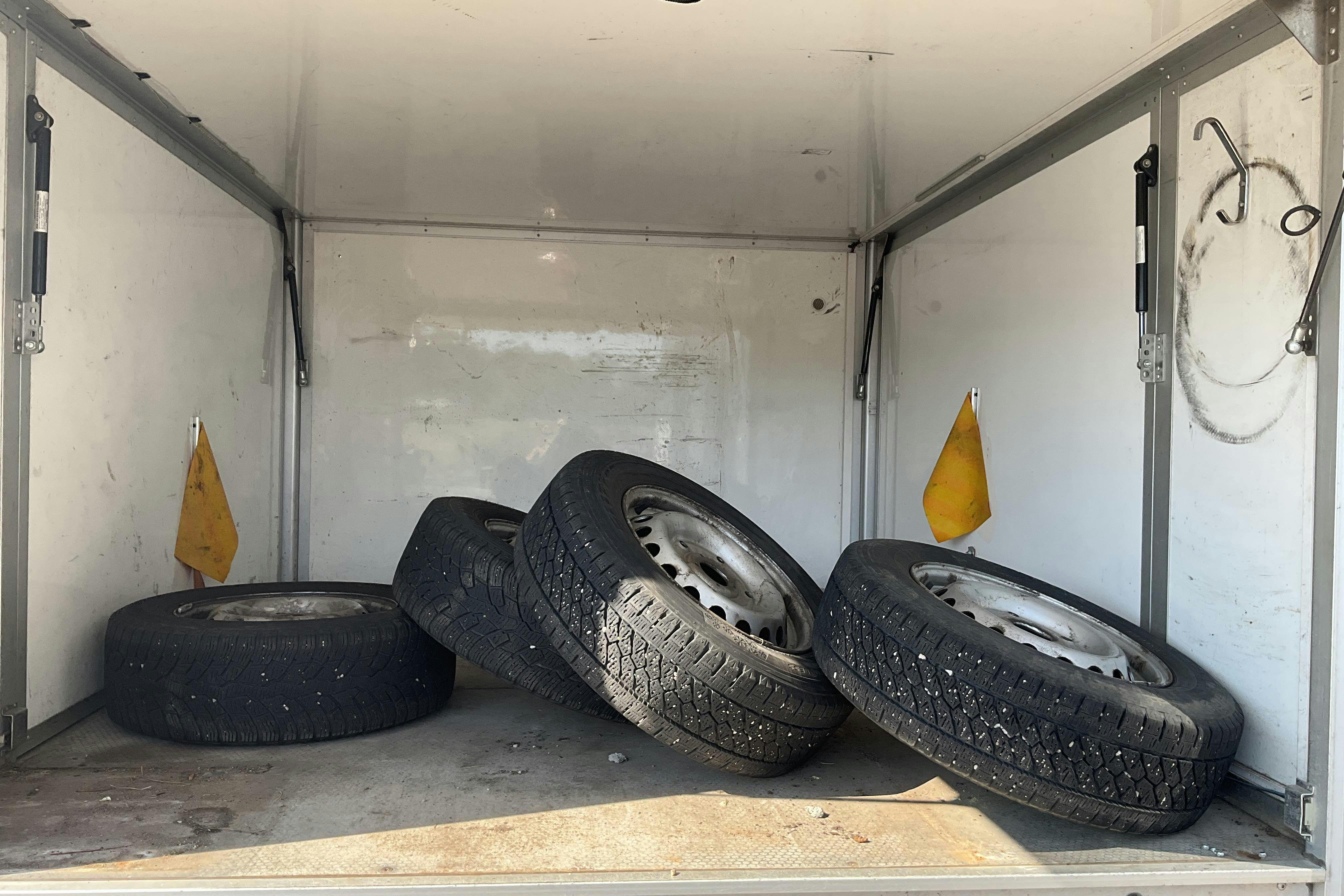 Vehicle Image 9