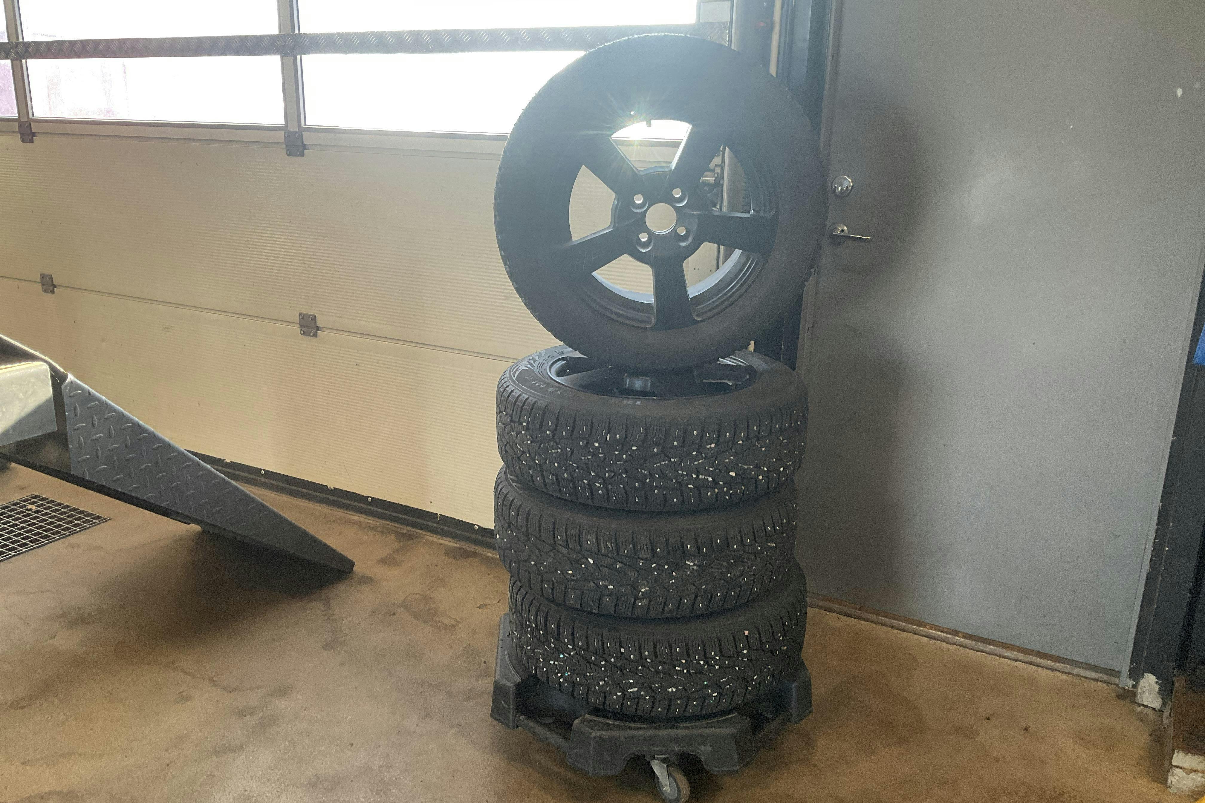 Vehicle Image 16
