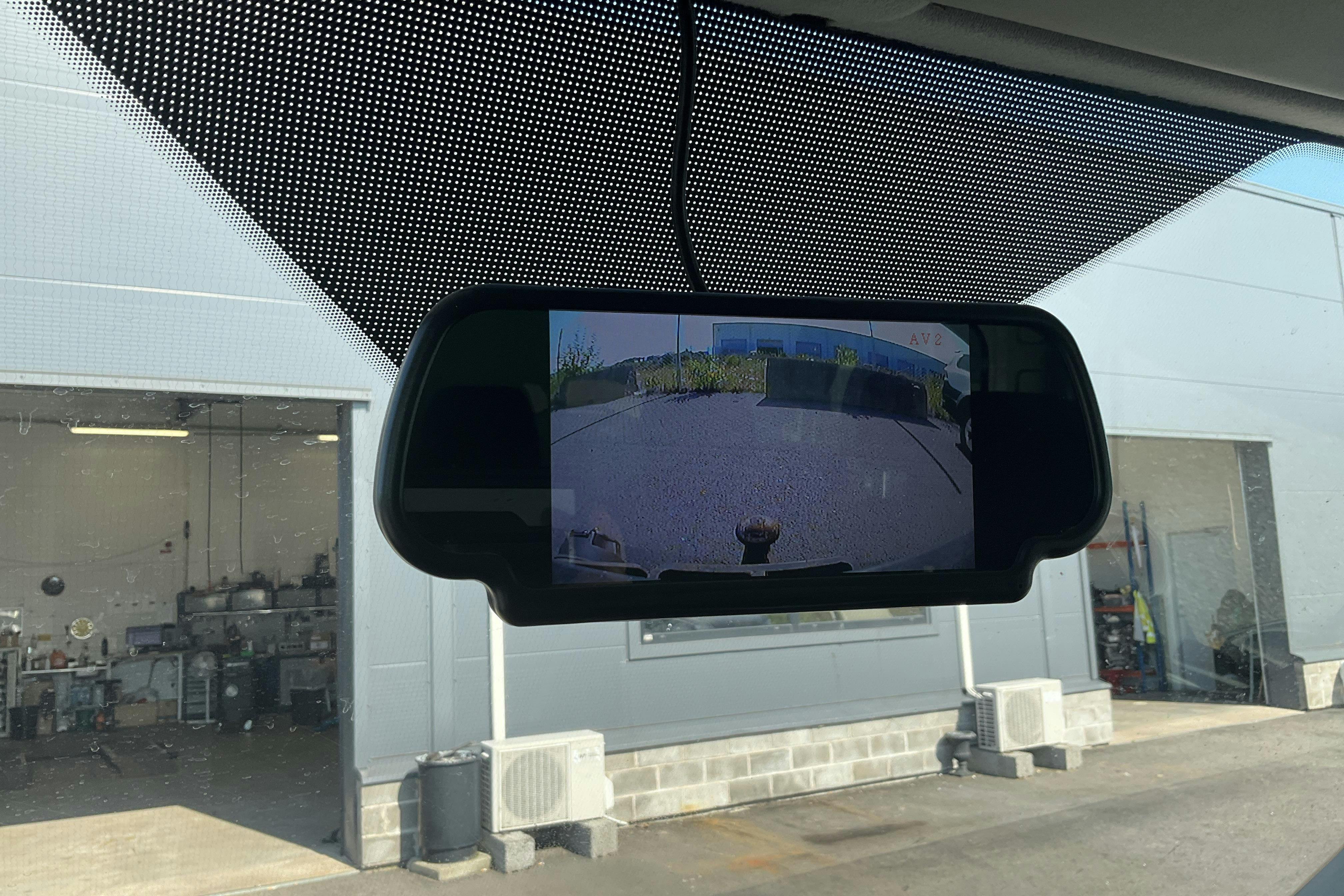 Vehicle Image 13