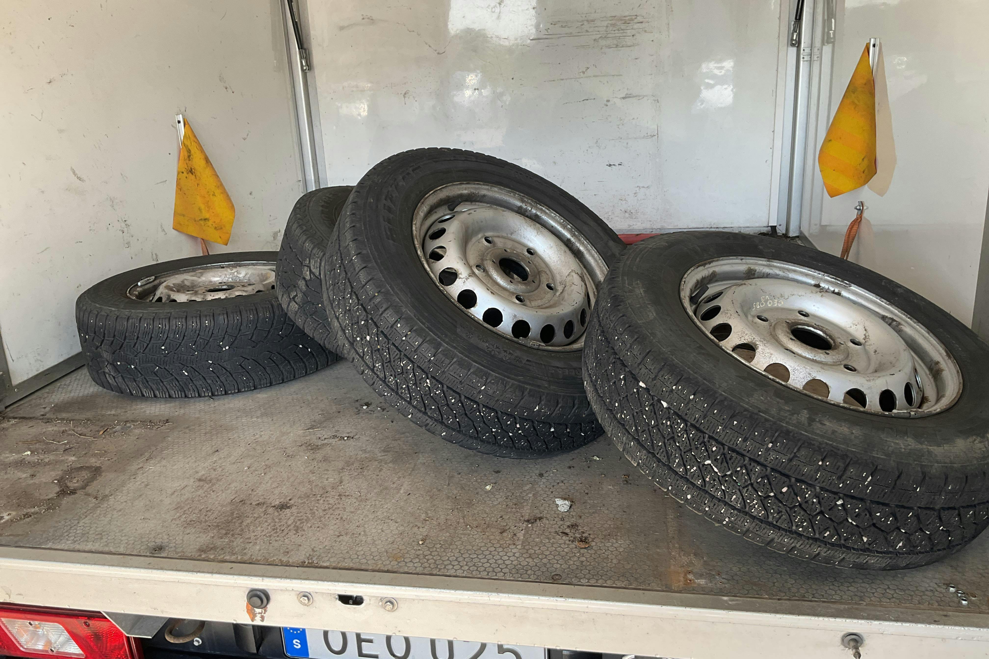Vehicle Image 16