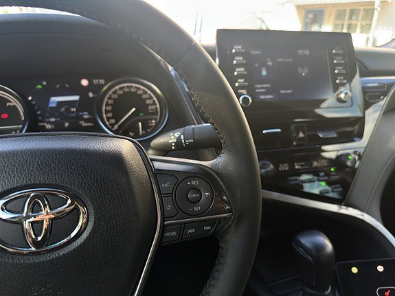 Vehicle Image 17