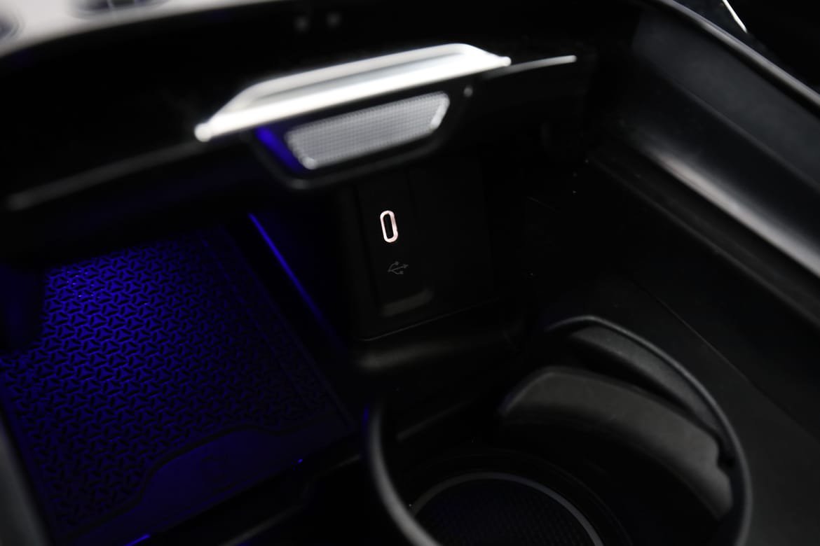 Vehicle Image 30