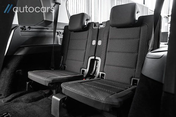 Vehicle Image 32
