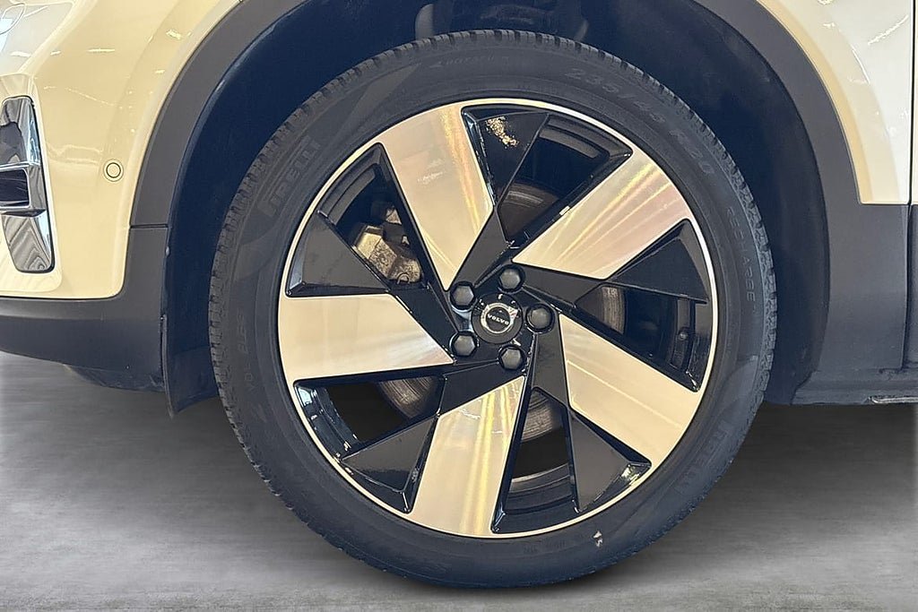 Vehicle Image 21
