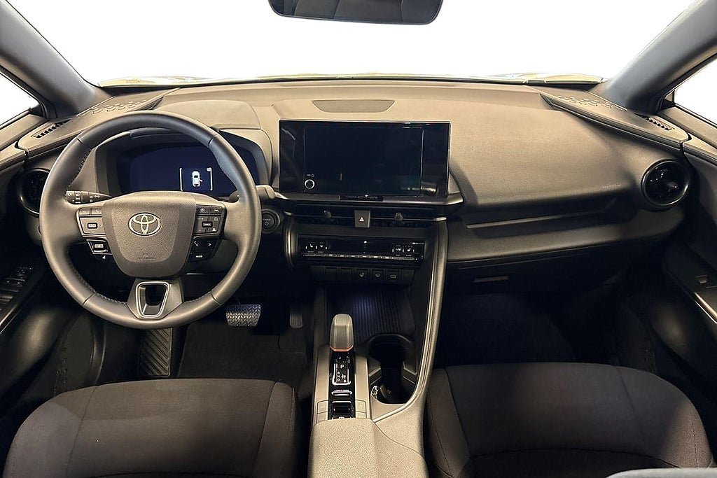 Vehicle Image 8