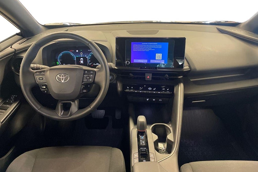 Vehicle Image 10