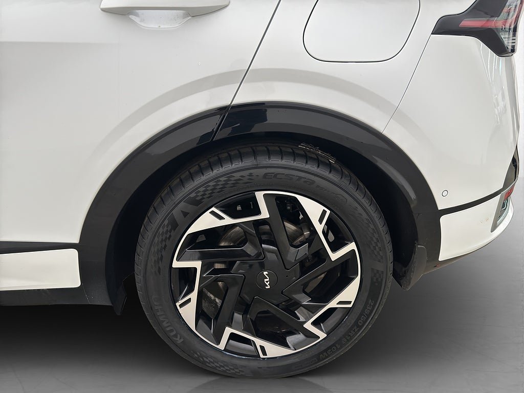 Vehicle Image 31