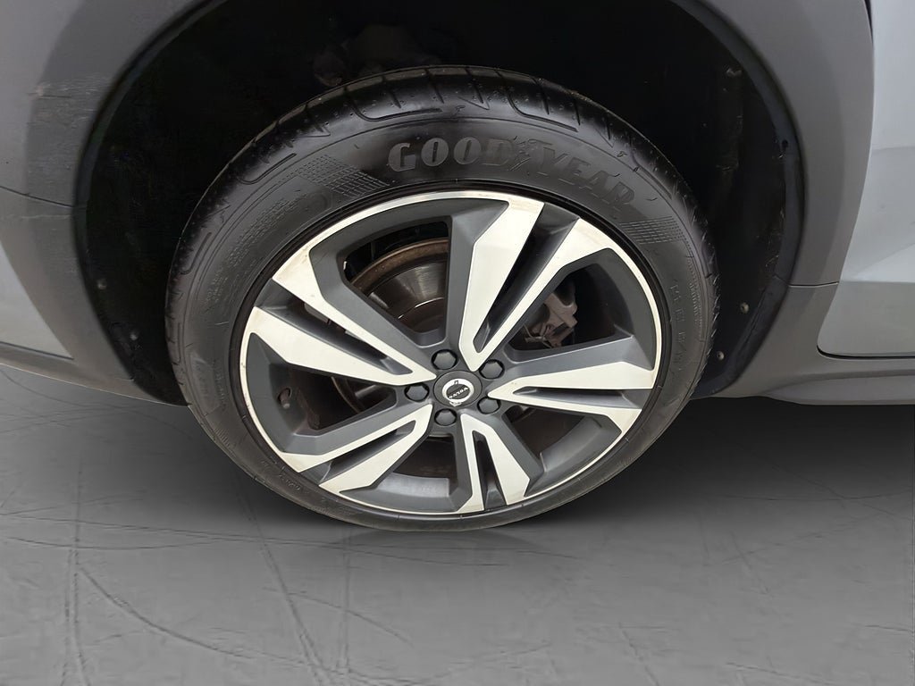Vehicle Image 33