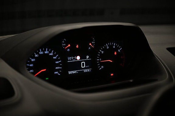 Vehicle Image 18
