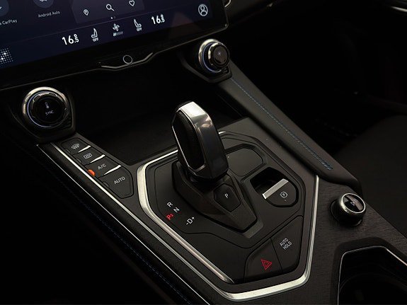 Vehicle Image 22
