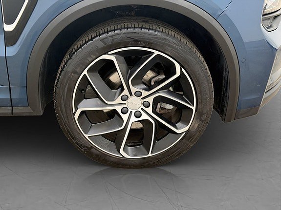 Vehicle Image 33