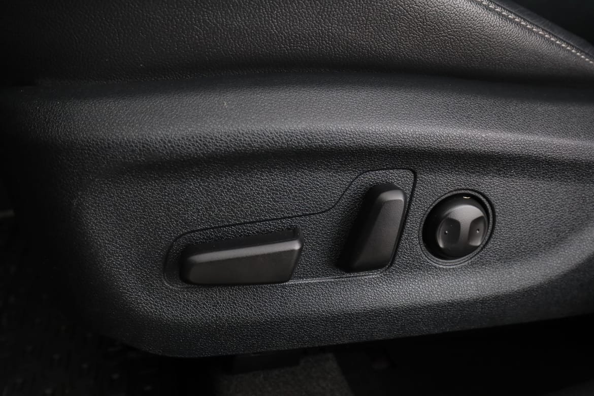 Vehicle Image 37