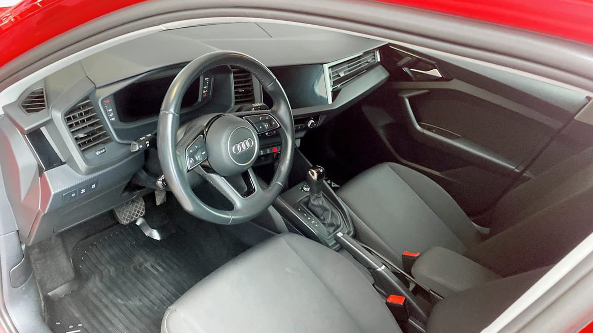 Vehicle Image 7