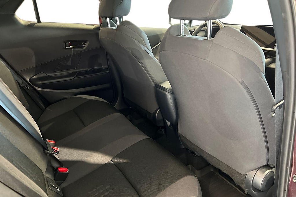 Vehicle Image 9