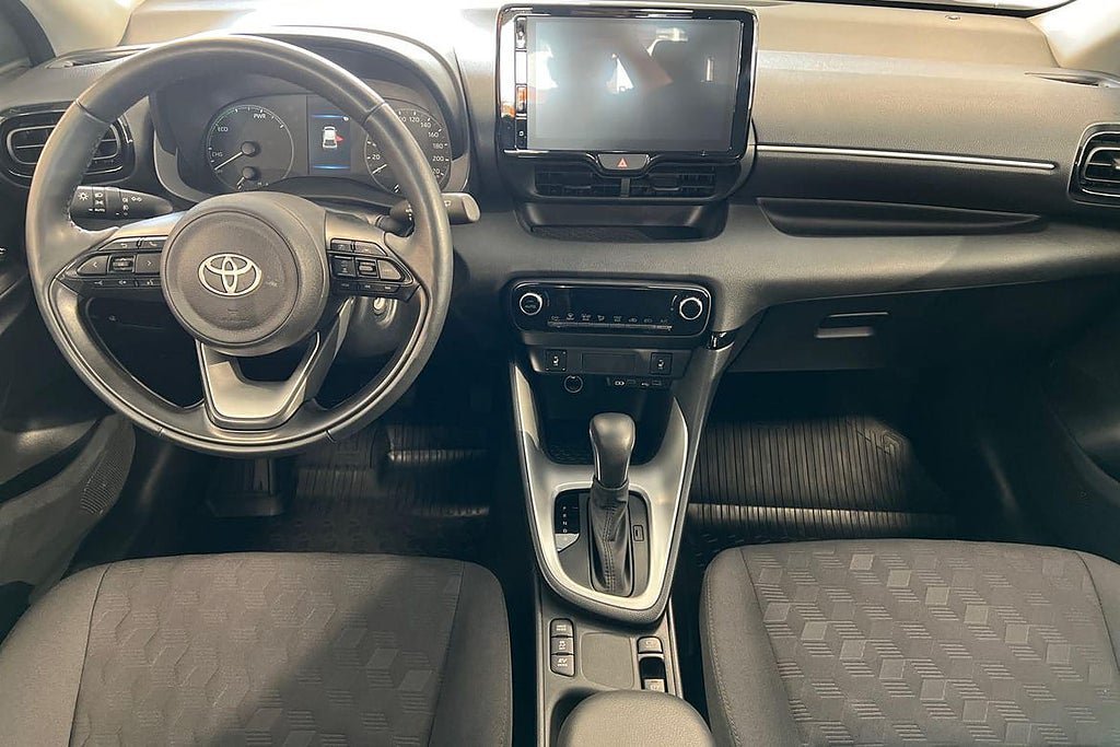 Vehicle Image 10