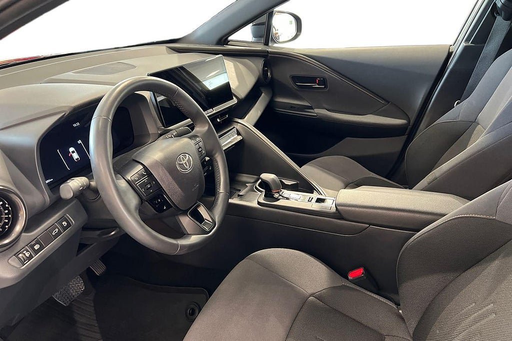 Vehicle Image 14