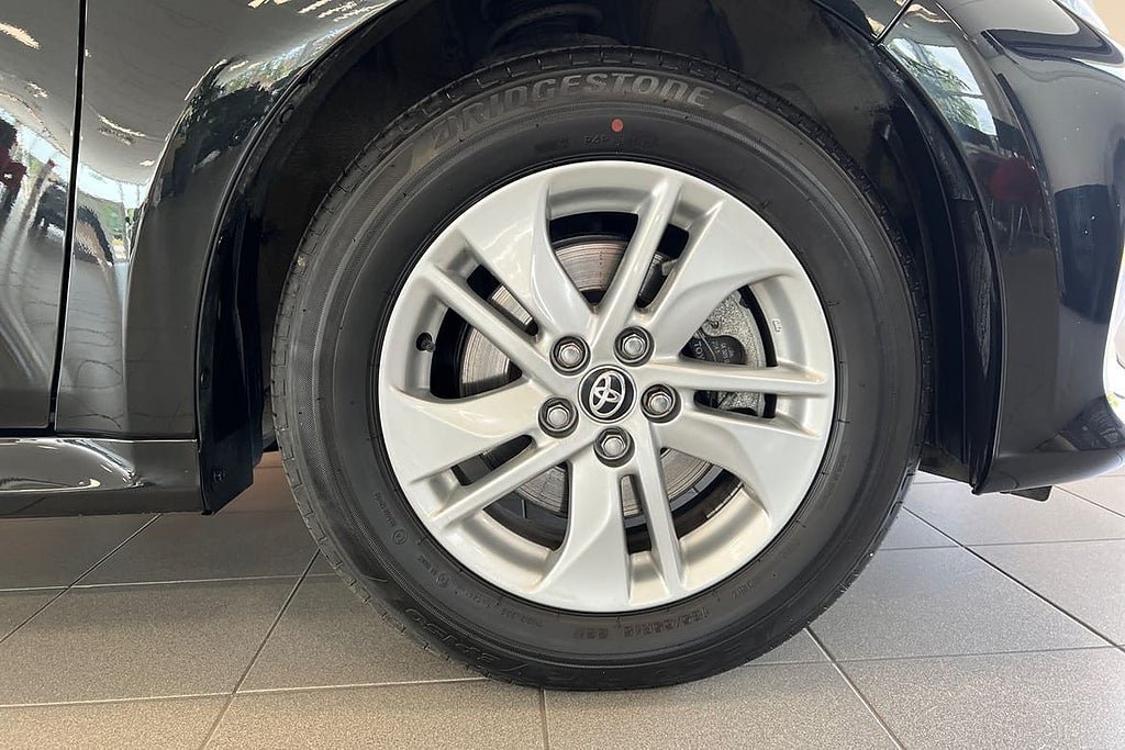 Vehicle Image 17