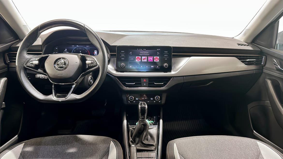 Vehicle Image 10