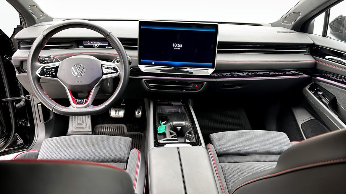 Vehicle Image 10
