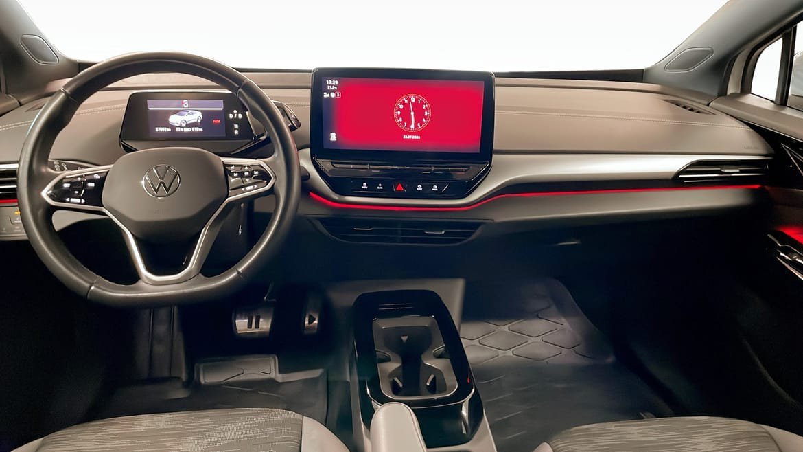 Vehicle Image 10