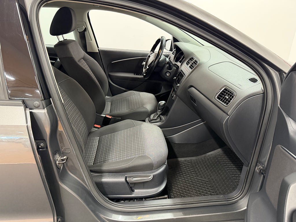 Vehicle Image 13