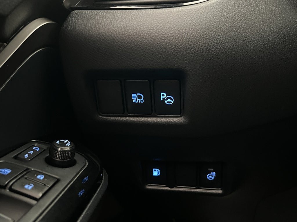 Vehicle Image 23