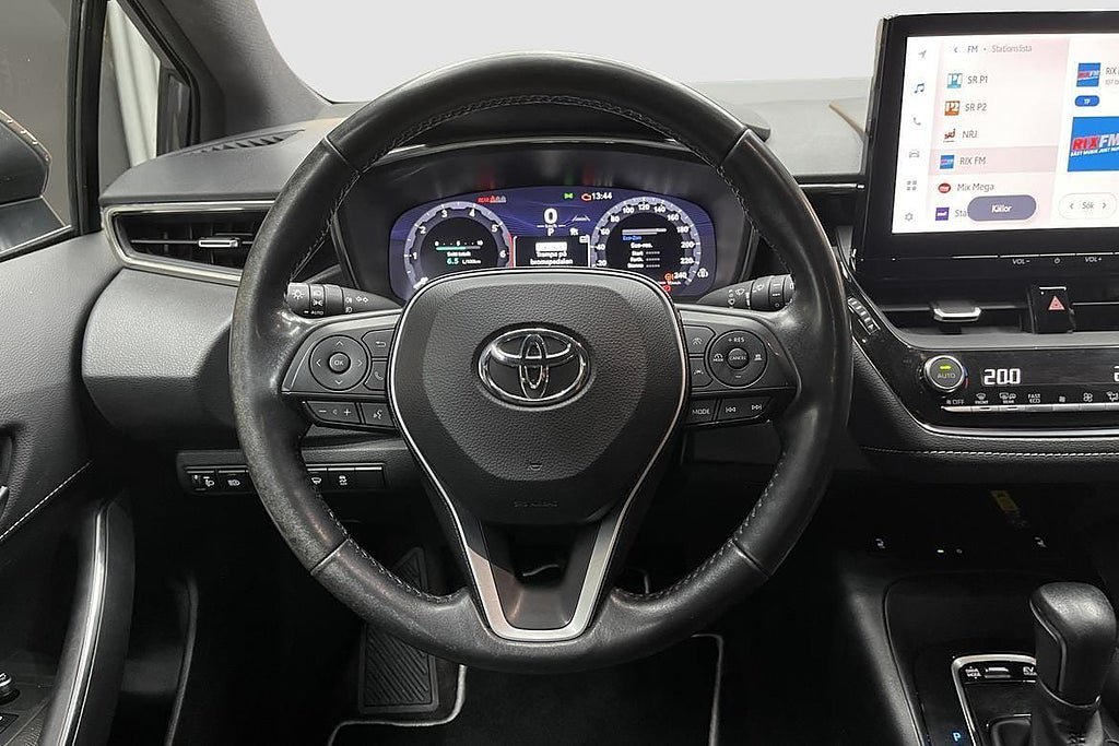 Vehicle Image 12
