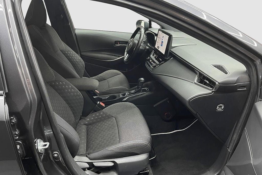 Vehicle Image 15