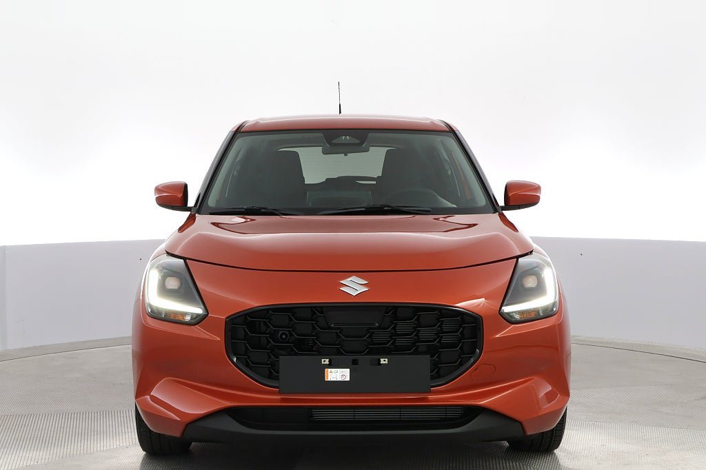 Vehicle Image 8