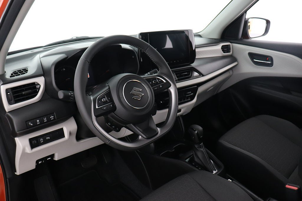 Vehicle Image 10
