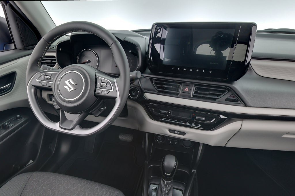Vehicle Image 16