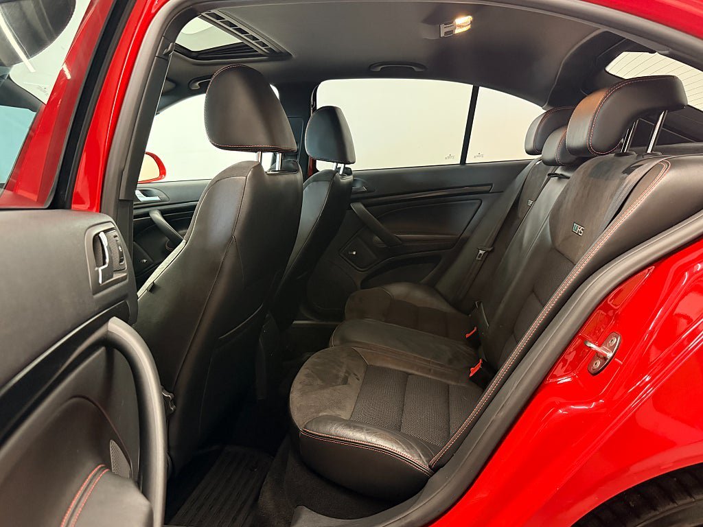 Vehicle Image 17