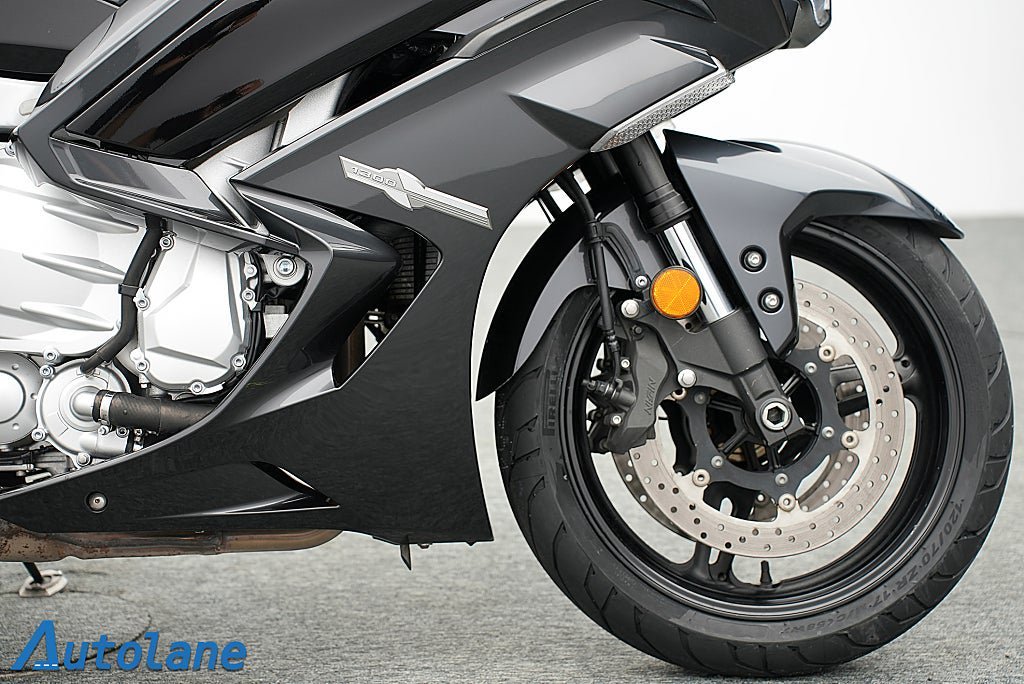 Vehicle Image 12