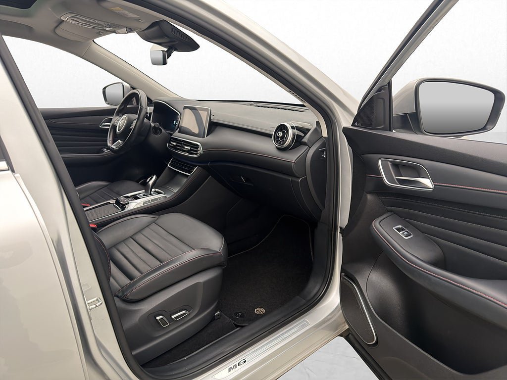 Vehicle Image 11