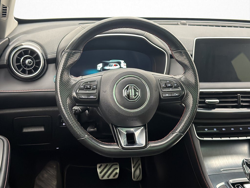 Vehicle Image 13