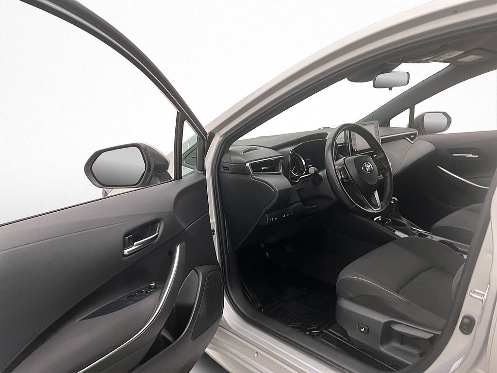 Vehicle Image 11