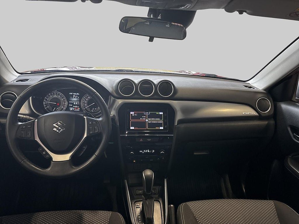 Vehicle Image 11
