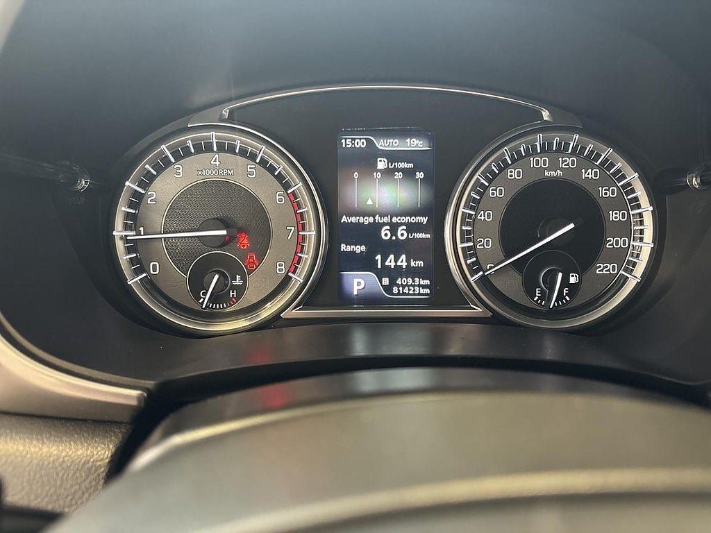 Vehicle Image 16
