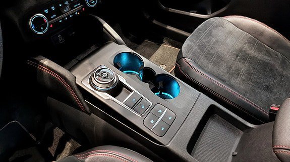 Vehicle Image 25