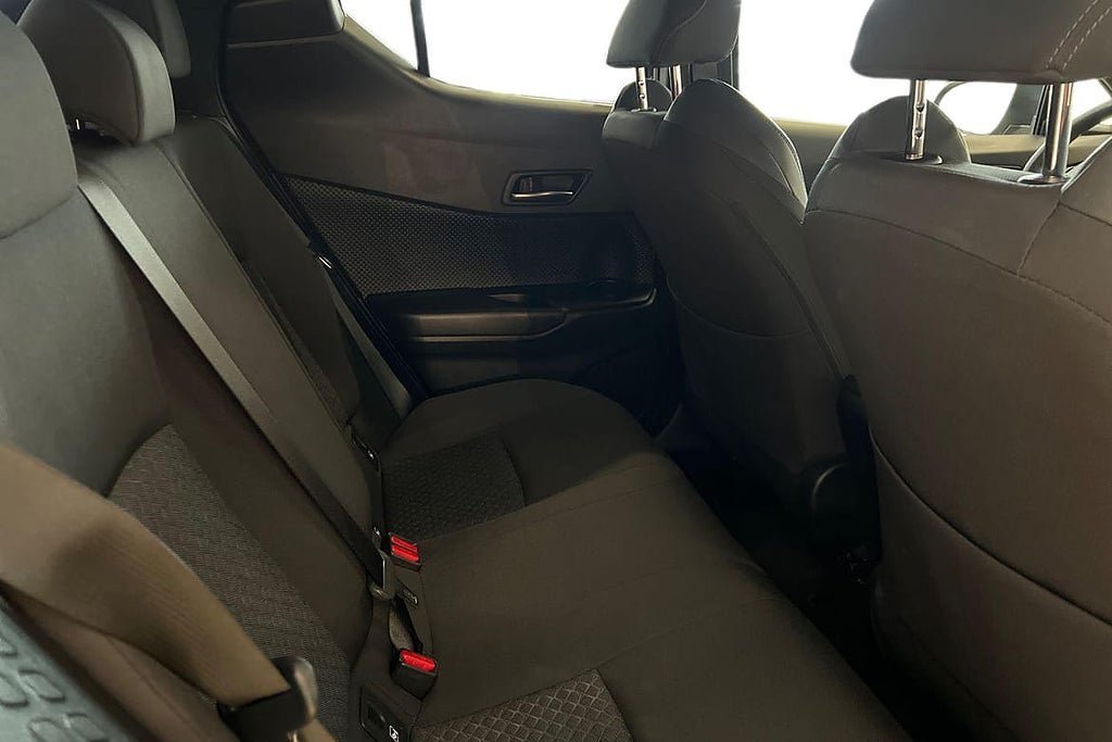Vehicle Image 7