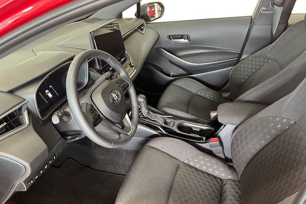 Vehicle Image 12